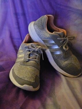 adidas Women's Gray Athletic Sneakers with Metallic Stripes